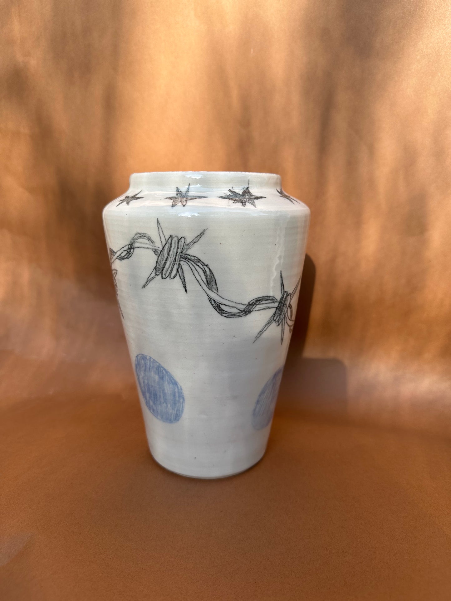 Doodle Sketch Flower Vase