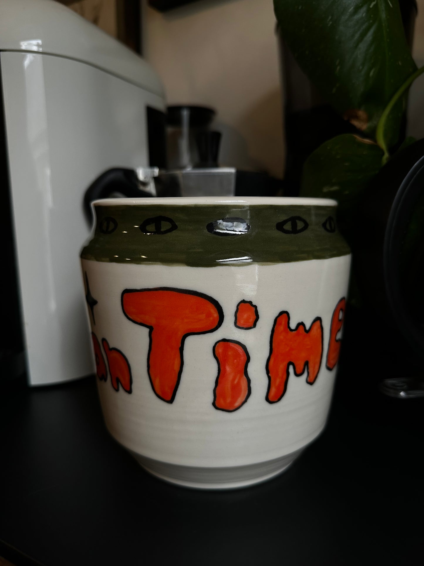 TIME WORSHIPS NO MAN - Flower Vase