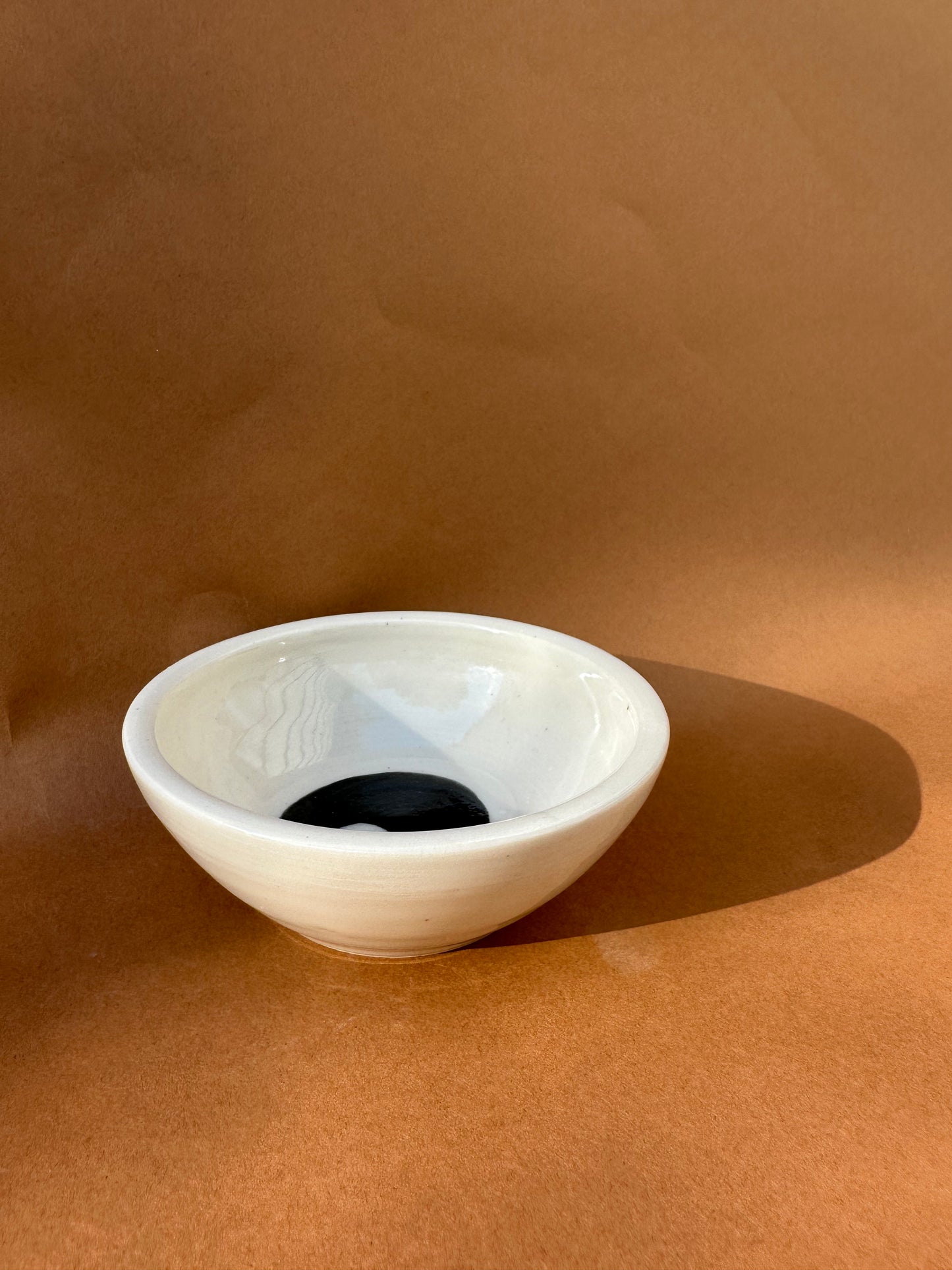 8 Ball Catch All Bowl