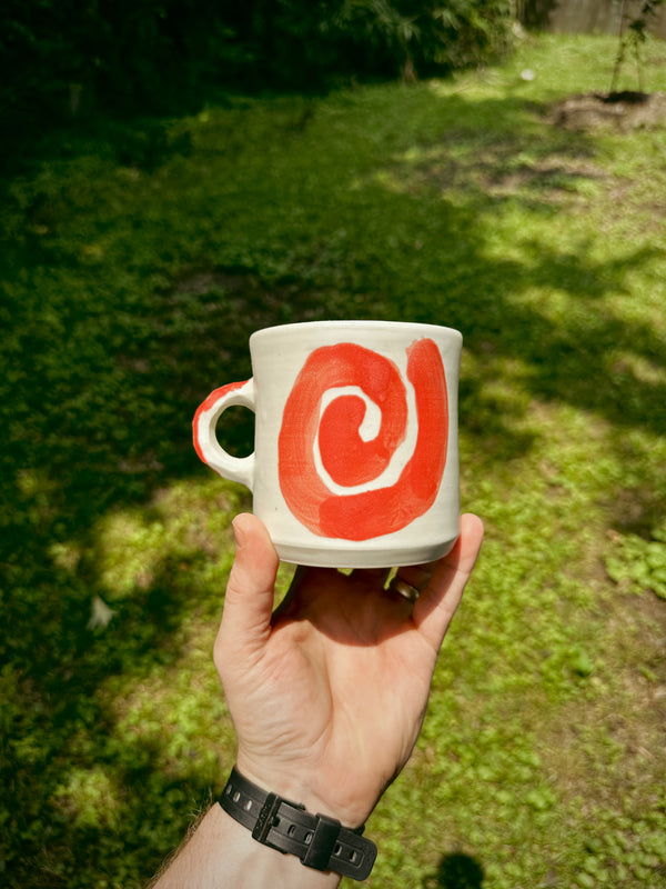 LARGE SPIRAL COFFEE MUG