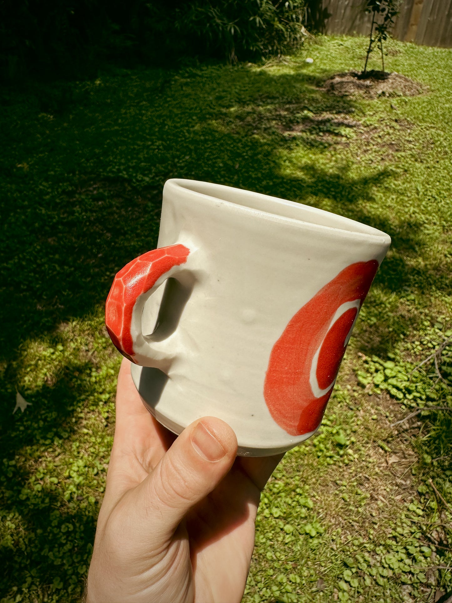 LARGE SPIRAL COFFEE MUG