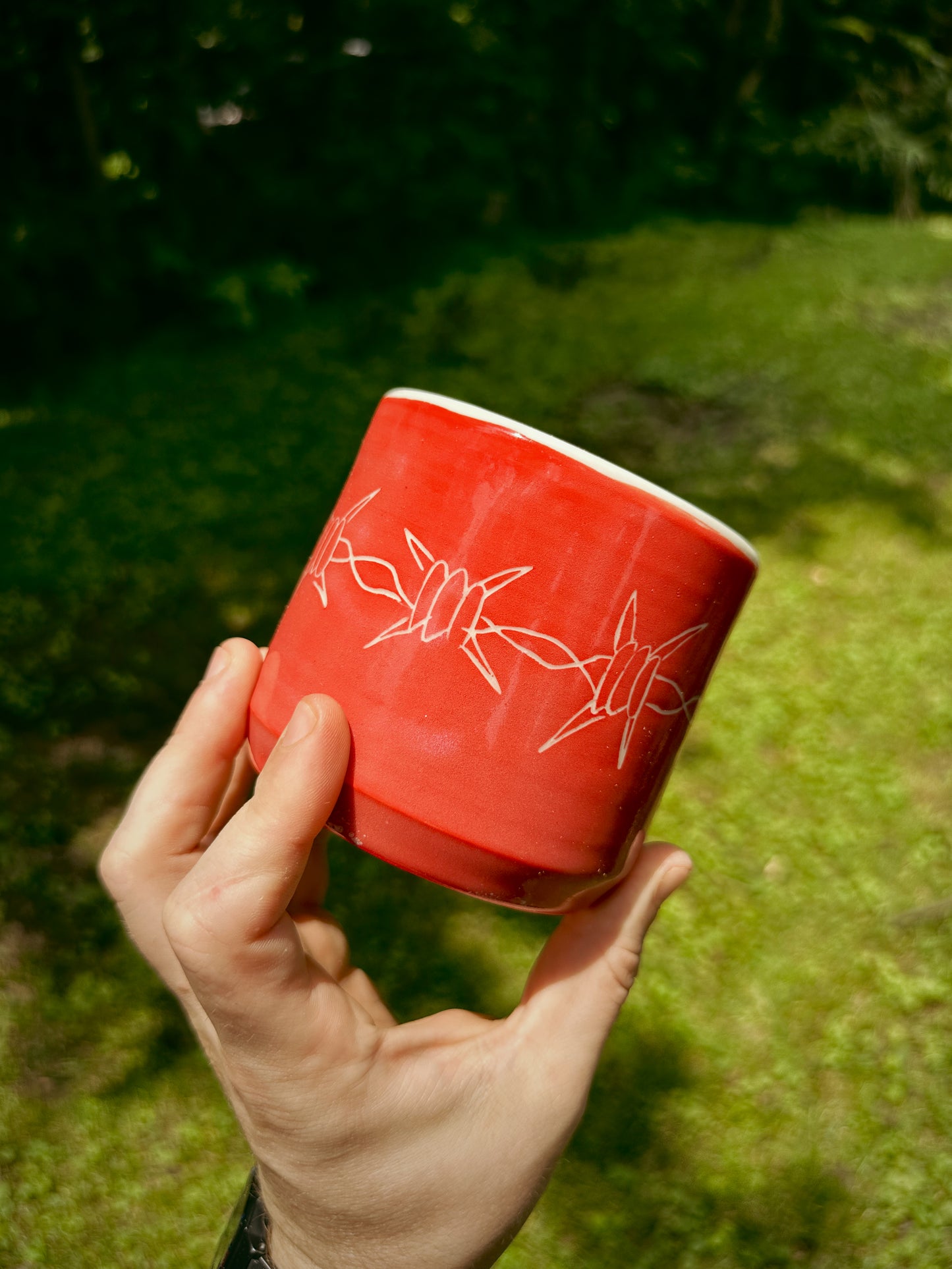CRIMSON BARBED WIRE COFFEE MUG